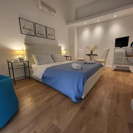 Living Marina Bed & Breakfast