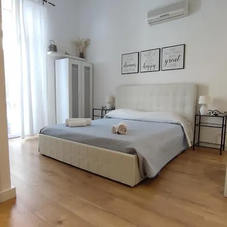 Bed & Breakfast Living Marina Cagliari